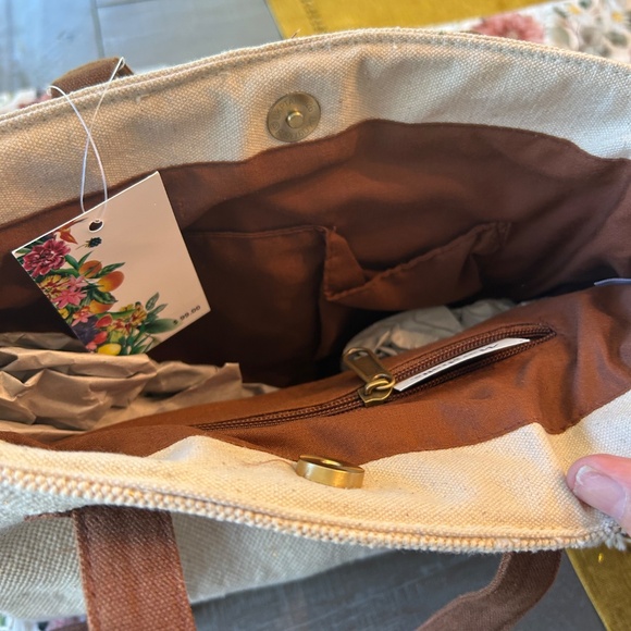 NWT America & Beyond Beaded Leopard Tote - Picture 2 of 3